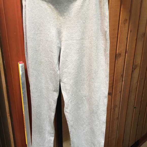 Lovely, soft Chico’s Zenergy pants! - Picture 2 of 9